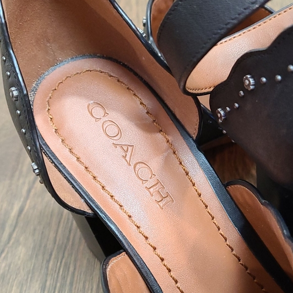 Coach Marnie Block Heel With Tea Rose Studs - Picture 9 of 13